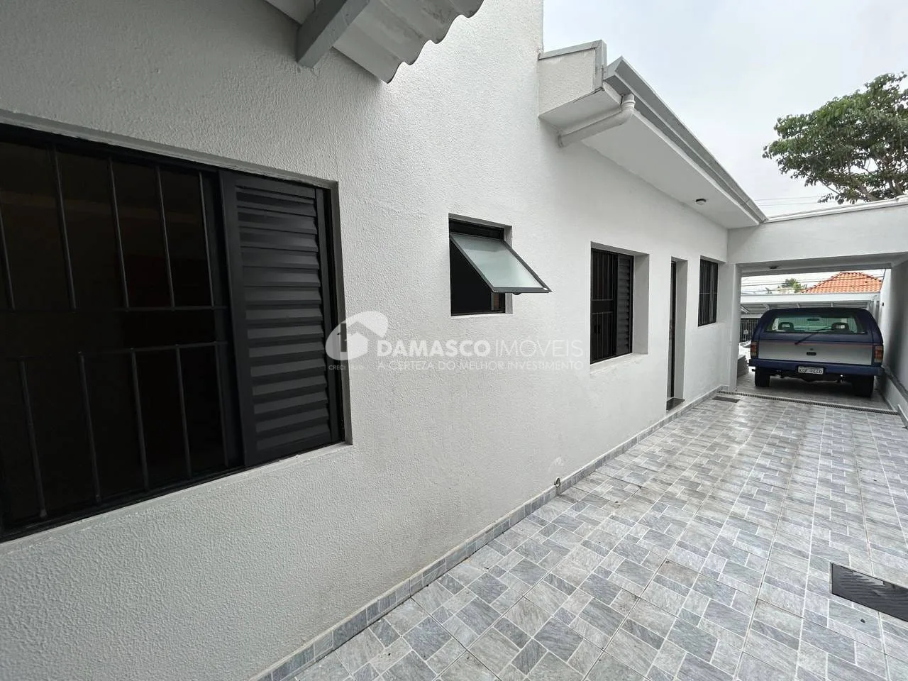Casa Térrea Reformada à Venda na Nova Gerty, São Caetano do Sul | 2 Dormitórios | 2 Vagas