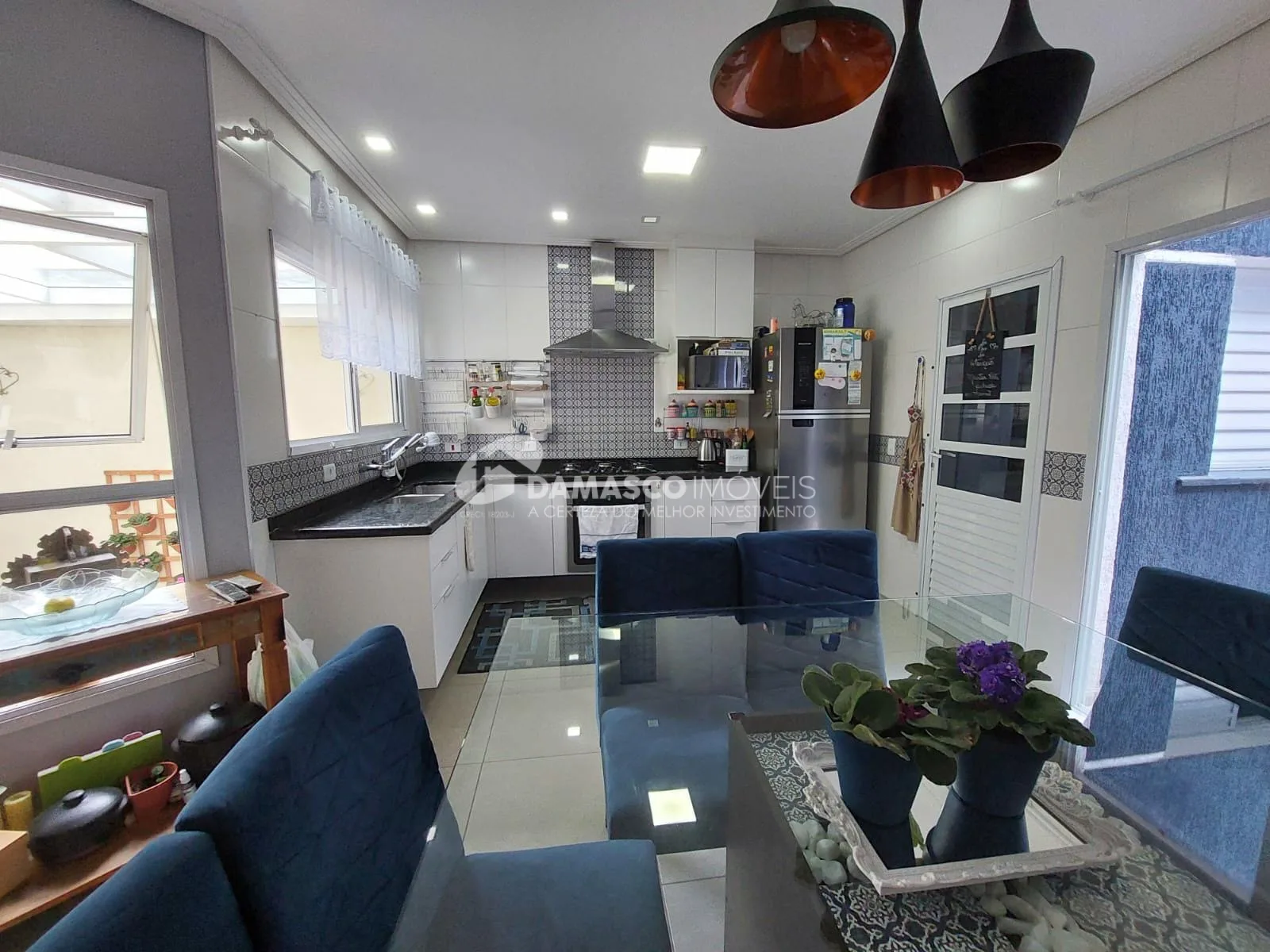 Sobrado à venda 3 Quartos, 3 Suites, 4 Vagas, Nova Gerty, São Caetano do Sul - SP