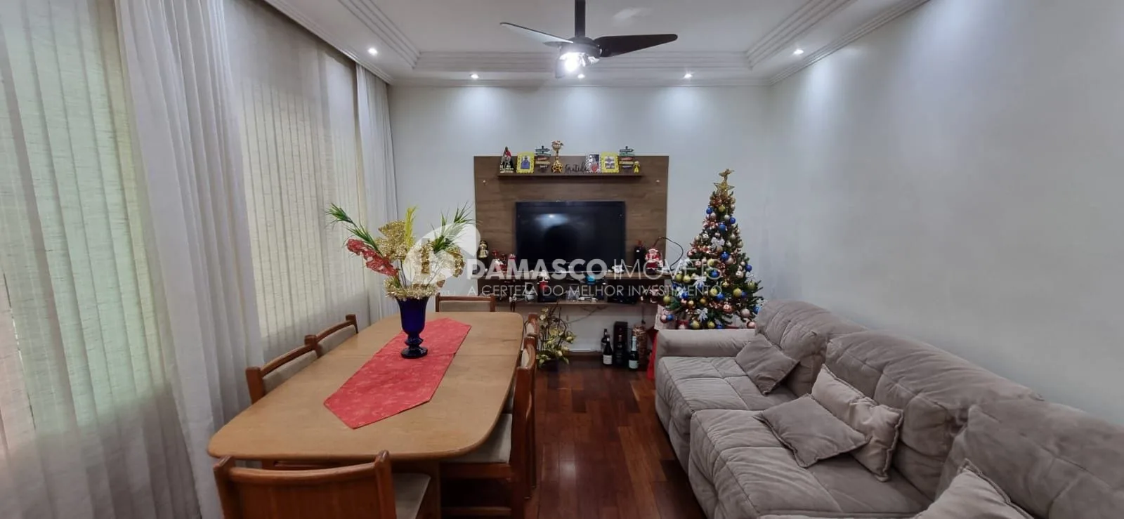 Sobrado à venda 3 Quartos, 1 Suite, 2 Vagas, Santa Paula, São Caetano do Sul - SP
