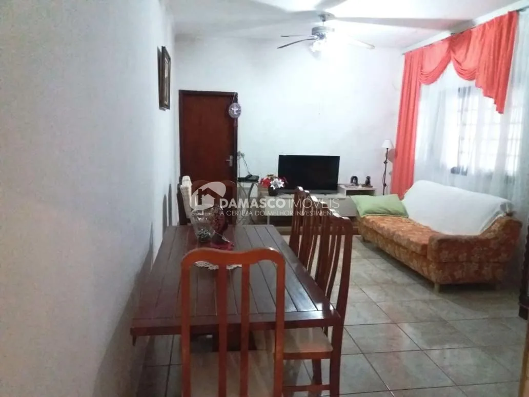 Casa à venda 3 Quartos, 5 Vagas, Nova Gerty, São Caetano do Sul - SP