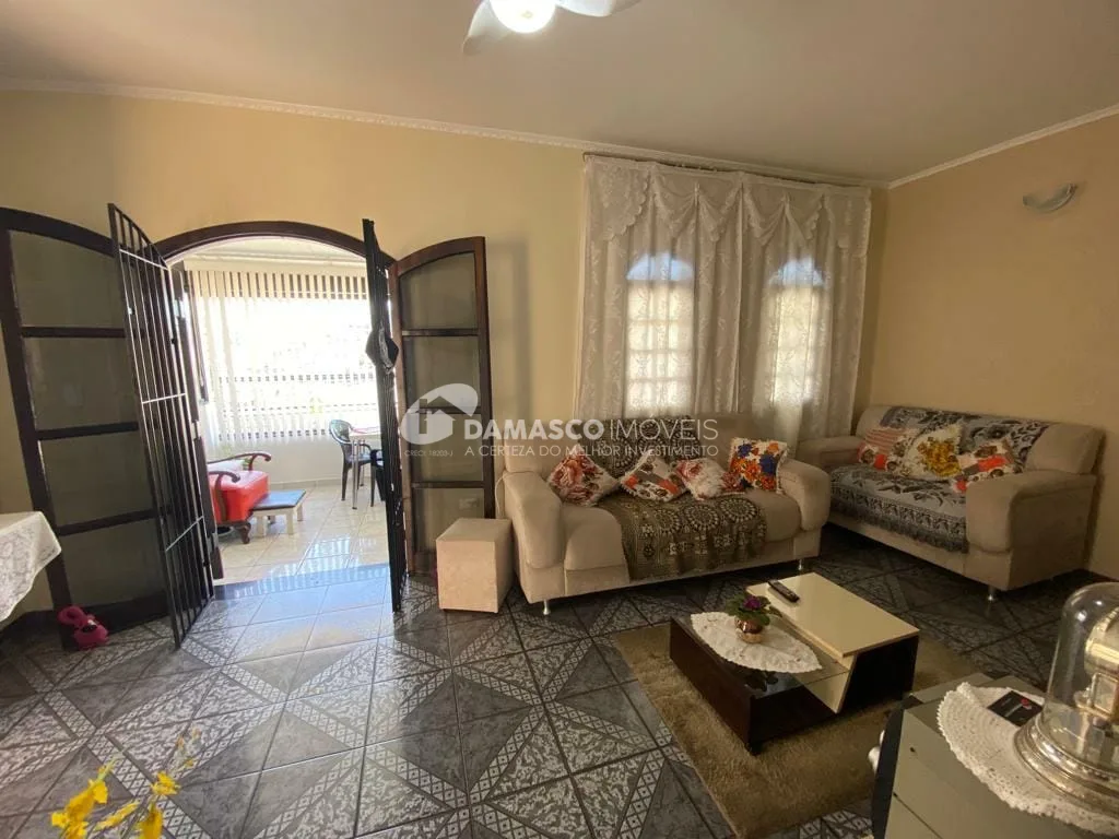 Sobrado à venda 3 Quartos, 1 Suite, 3 Vagas, 222M², Vila Palmares, Santo André - SP