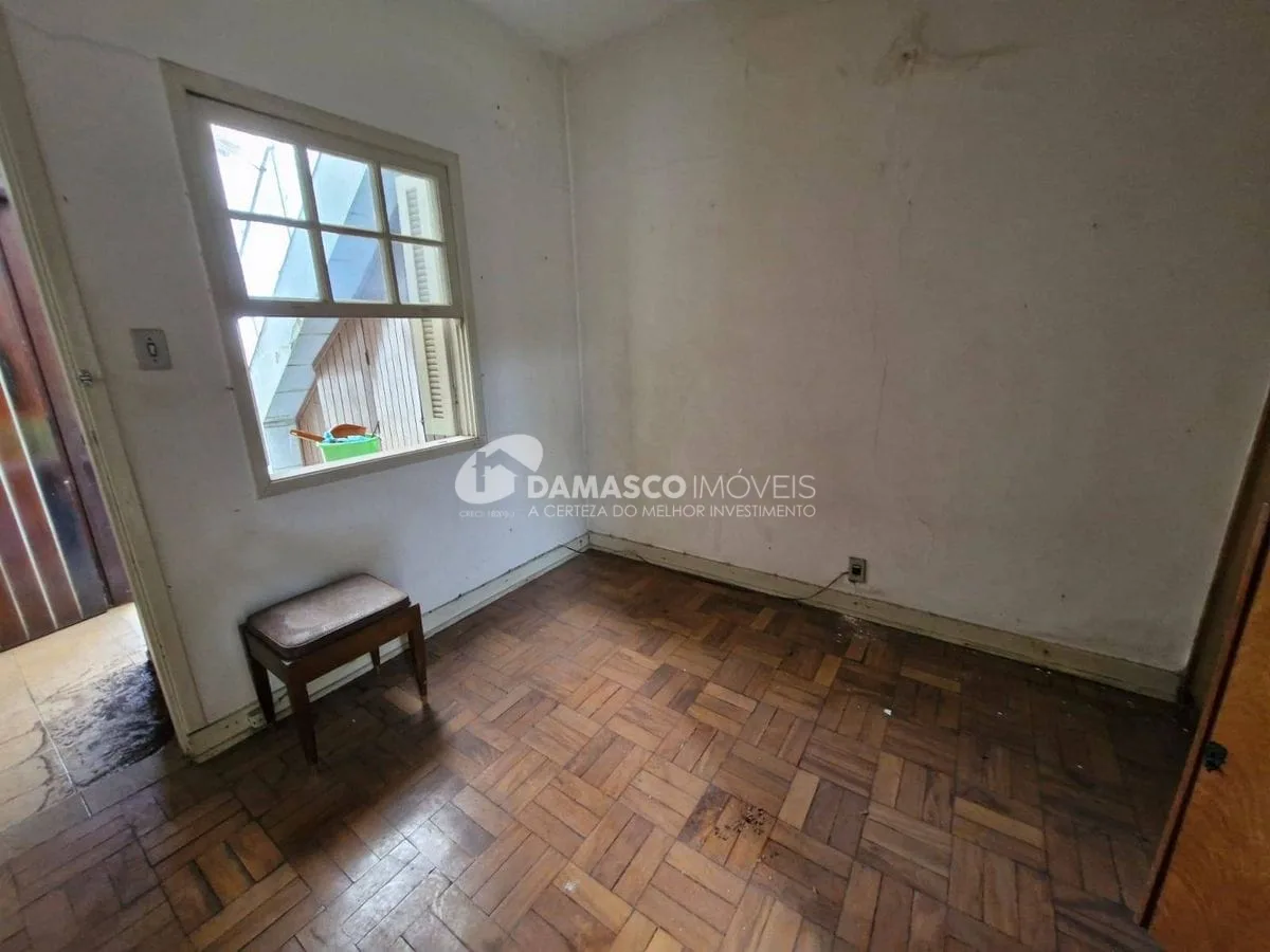 CASA TÉRREA NO BAIRRO SANTA PAULA, 3 DORMITÓRIOS - SCS