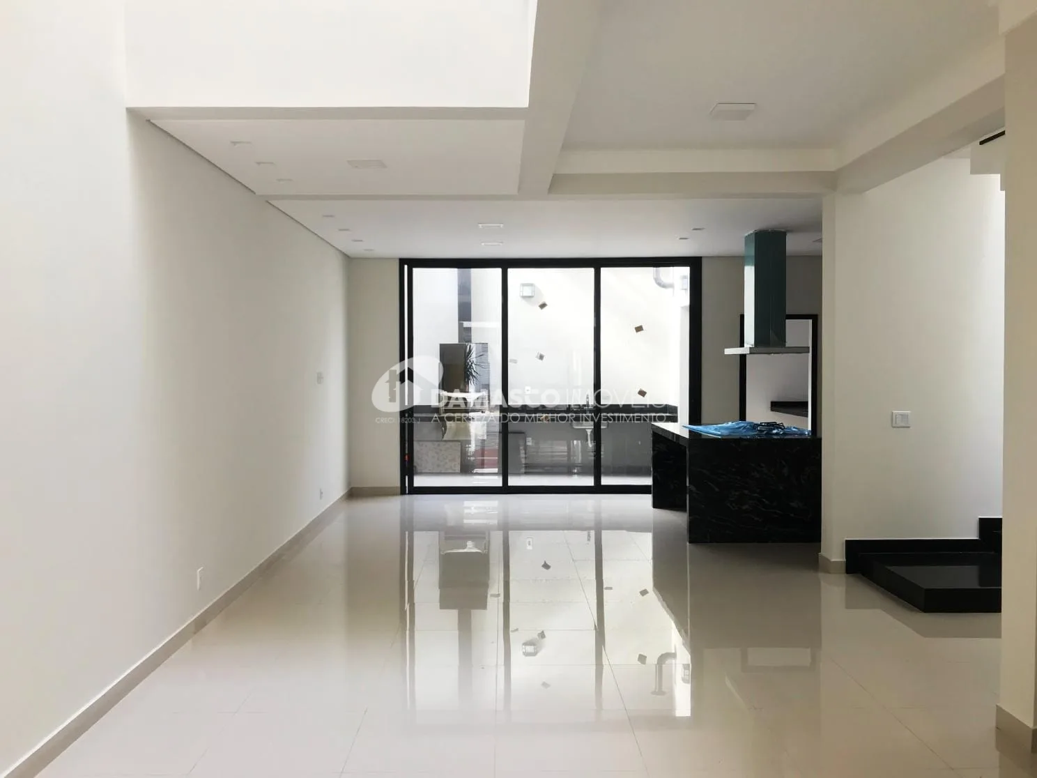 Sobrado à venda 3 Quartos, 3 Suites, 3 Vagas, 260M², Santa Maria, São Caetano do Sul - SP
