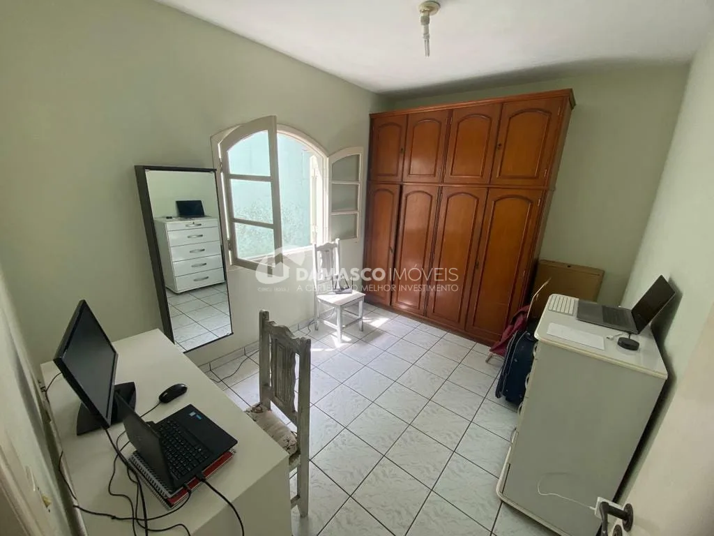 Casa à venda 2 Quartos, 3 Vagas, 198M², Campestre, Santo André - SP