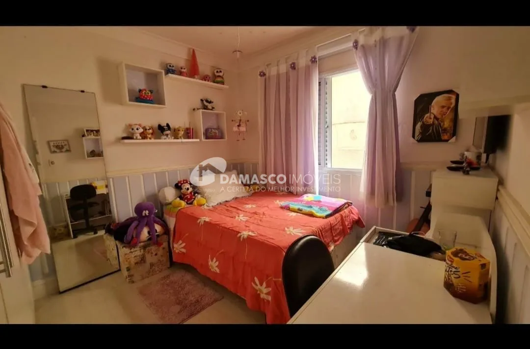 Casa à venda 2 Quartos, 1 Suite, 4 Vagas, 174M², Santa Maria, Santo André - SP