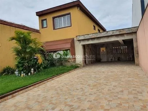 Sobrado à venda 3 Quartos, 1 Suite, 6 Vagas, 246M², Vila Alpina, São Paulo - SP