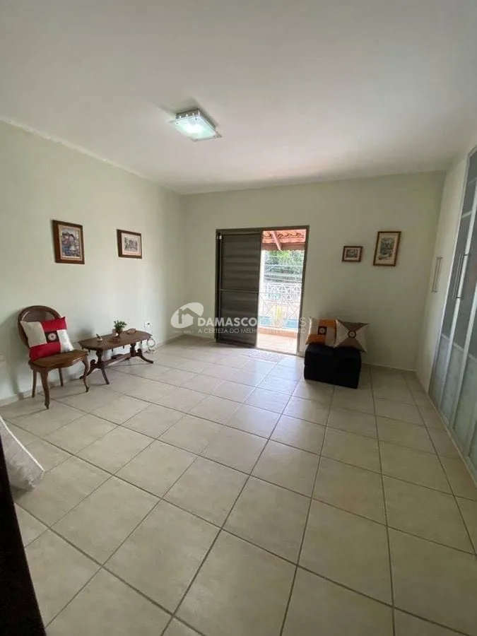 Sobrado à venda 3 Quartos, 1 Suite, 3 Vagas, 220M², Osvaldo Cruz, São Caetano do Sul - SP