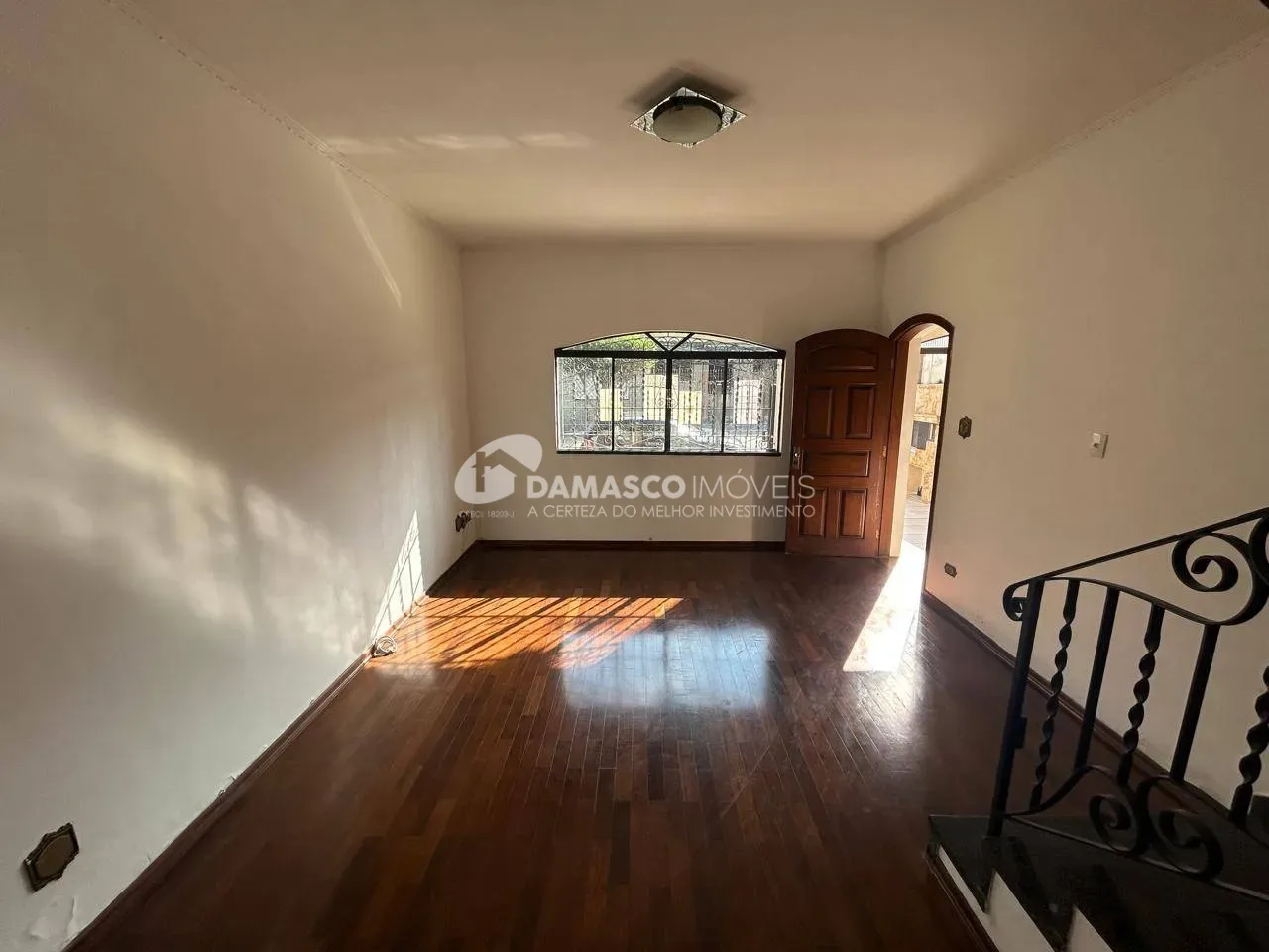 Sobrado para Venda 3 Quartos, 2 Suites, 5 Vagas, Mauá, São Caetano do Sul - SP