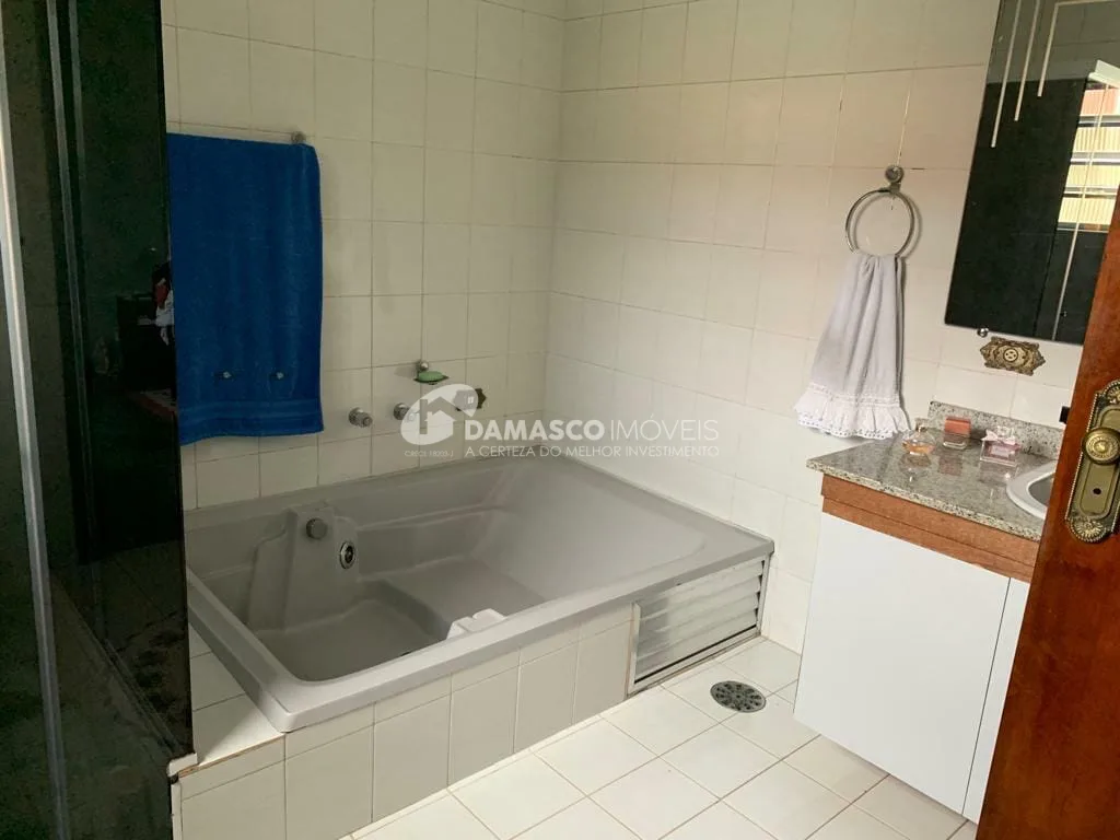Sobrado à venda 3 Quartos, 1 Suite, 3 Vagas, 307M², Santa Maria, São Caetano do Sul - SP