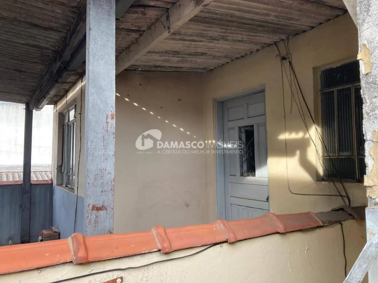 Casa à venda 3 Quartos, 3 Vagas, 207,4 M²   de terreno e 211m² de area construída, a 30 metros do parque linear  no bairro Olímpico, São Caetano do Sul - SP