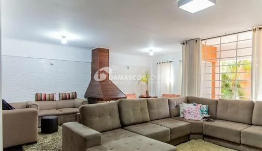 Sobrado à venda 4 Quartos, 4 Suites, 8 Vagas, Jardim, Santo André - SP