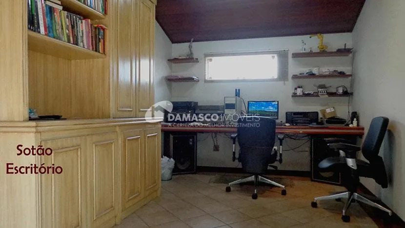 Sobrado à venda 3 Quartos, 3 Suites, 4 Vagas, Osvaldo Cruz, São Caetano do Sul - SP