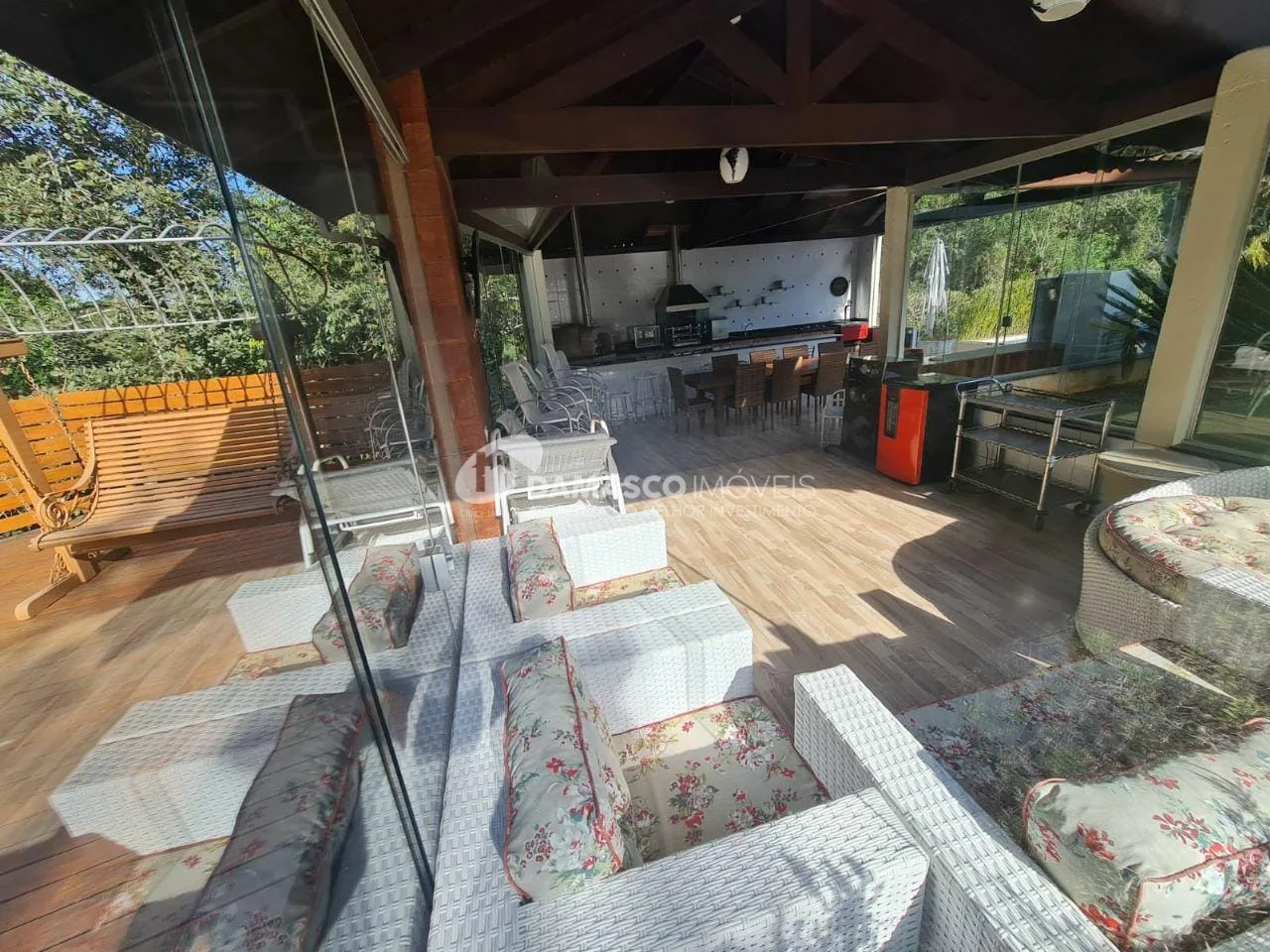 Casa à venda 3 Quartos, 3 Suites, 450M², Avenida Estrutural Leste, Ibiúna - SP