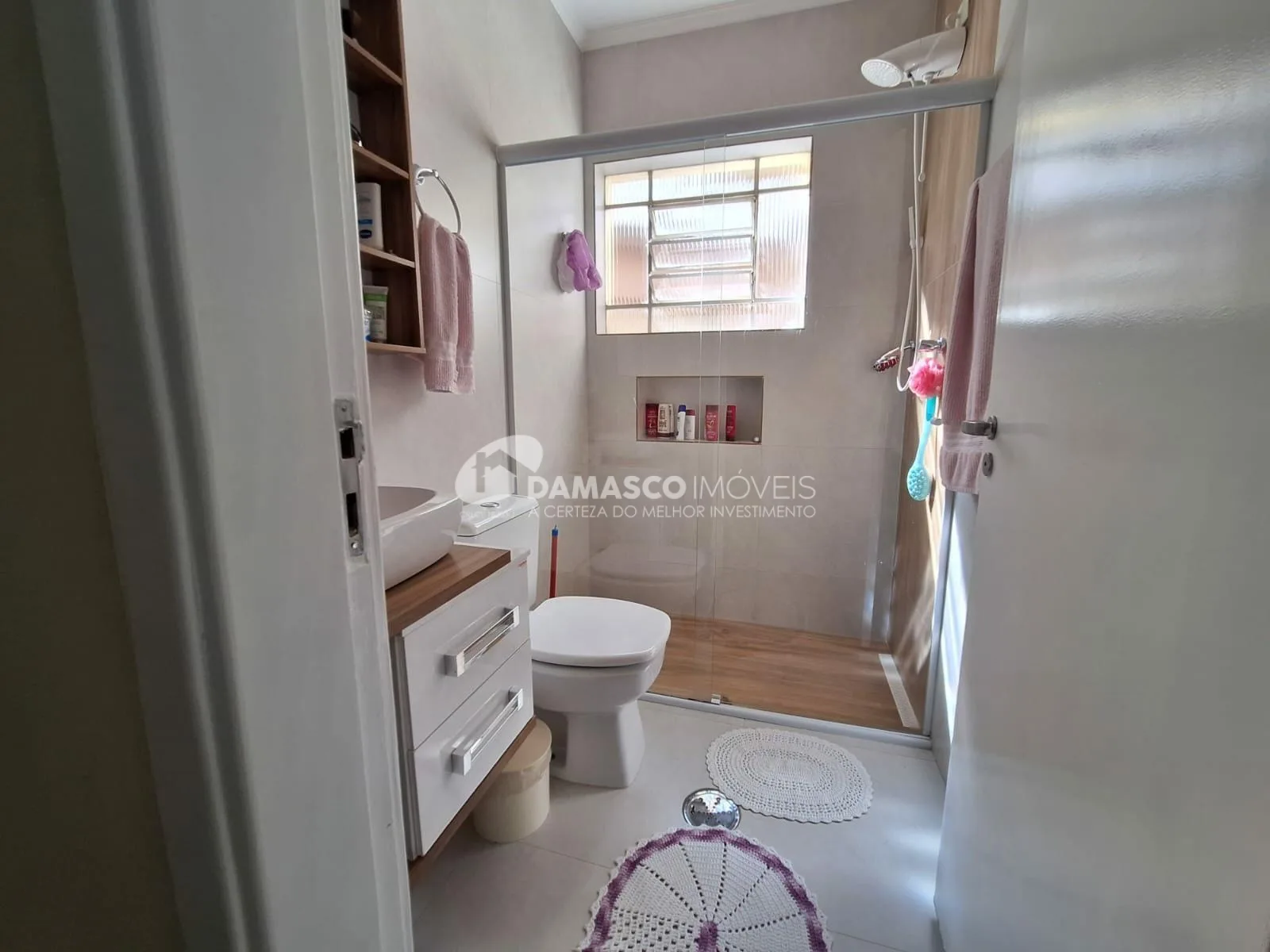 Sobrado à venda 3 Quartos, 1 Suite, 2 Vagas, Santa Maria, Santo André - SP