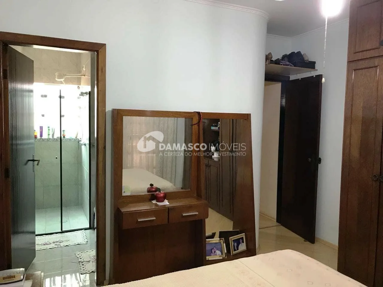 Sobrado à venda 3 Quartos, 1 Suite, 4 Vagas, 179M², Olímpico, São Caetano do Sul - SP