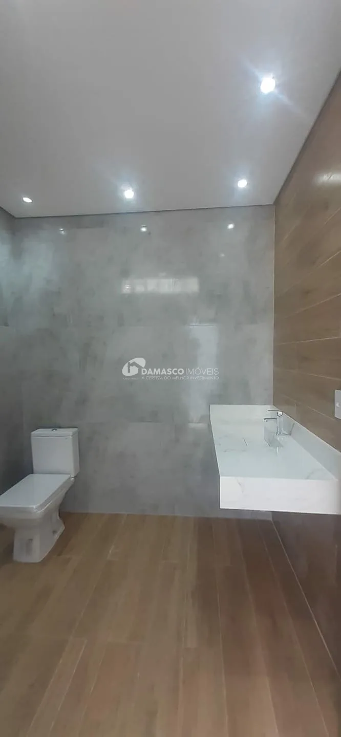 Sobrado à venda 3 Quartos, 2 Vagas, 250M², Vila Monumento, São Paulo - SP