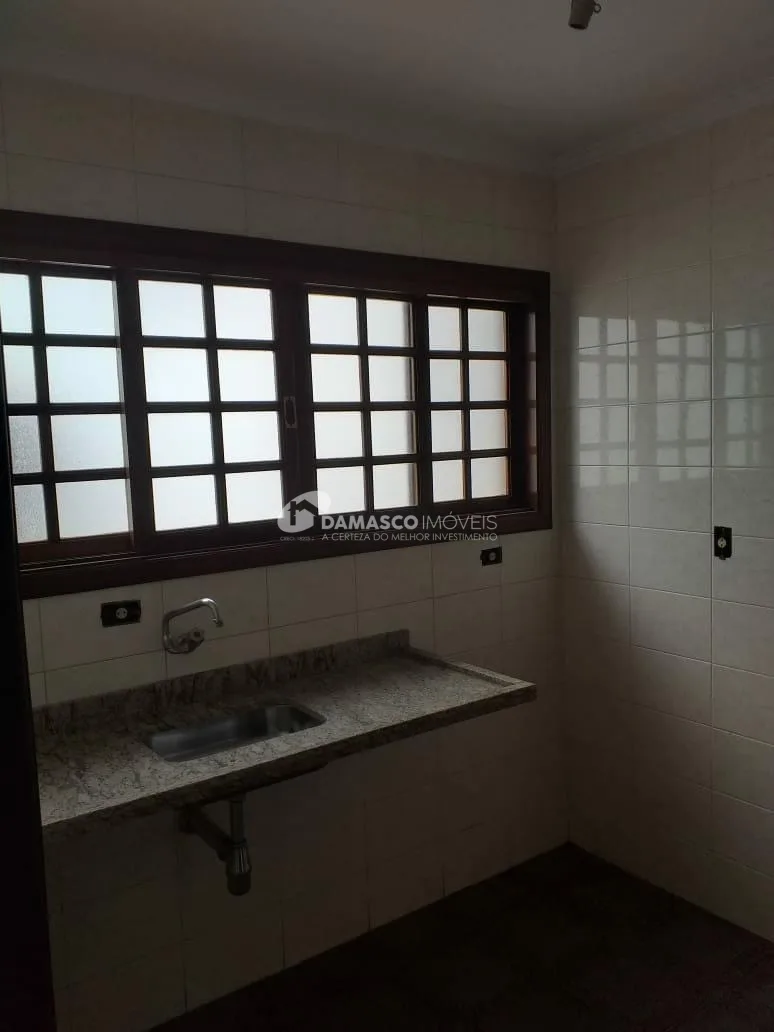 Sobrado à venda 3 Quartos, 1 Suite, 4 Vagas, 250M², Olímpico, São Caetano do Sul - SP