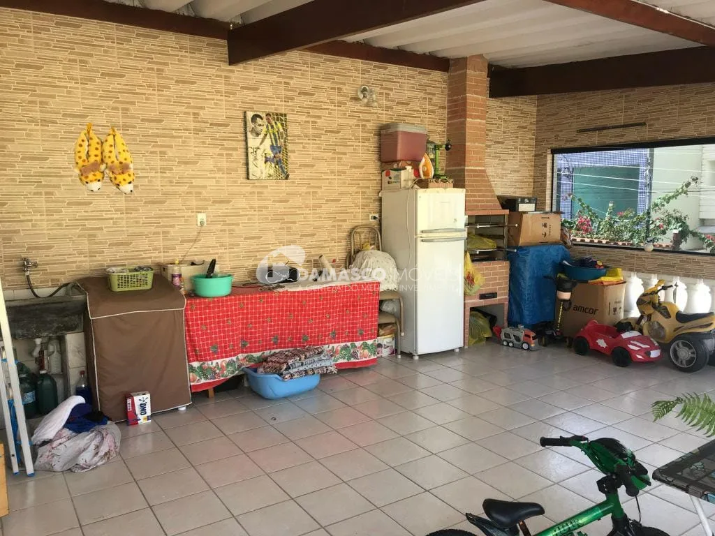Sobrado à venda 1 Quarto, 1 Suite, 3 Vagas, 254M², Nova Gerty, São Caetano do Sul - SP