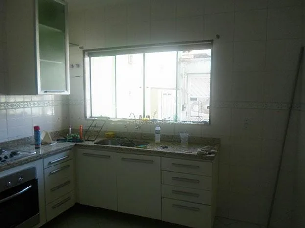Sobrado à venda 3 Quartos, 1 Suite, 3 Vagas, 100M², Vila Valparaíso, Santo André - SP
