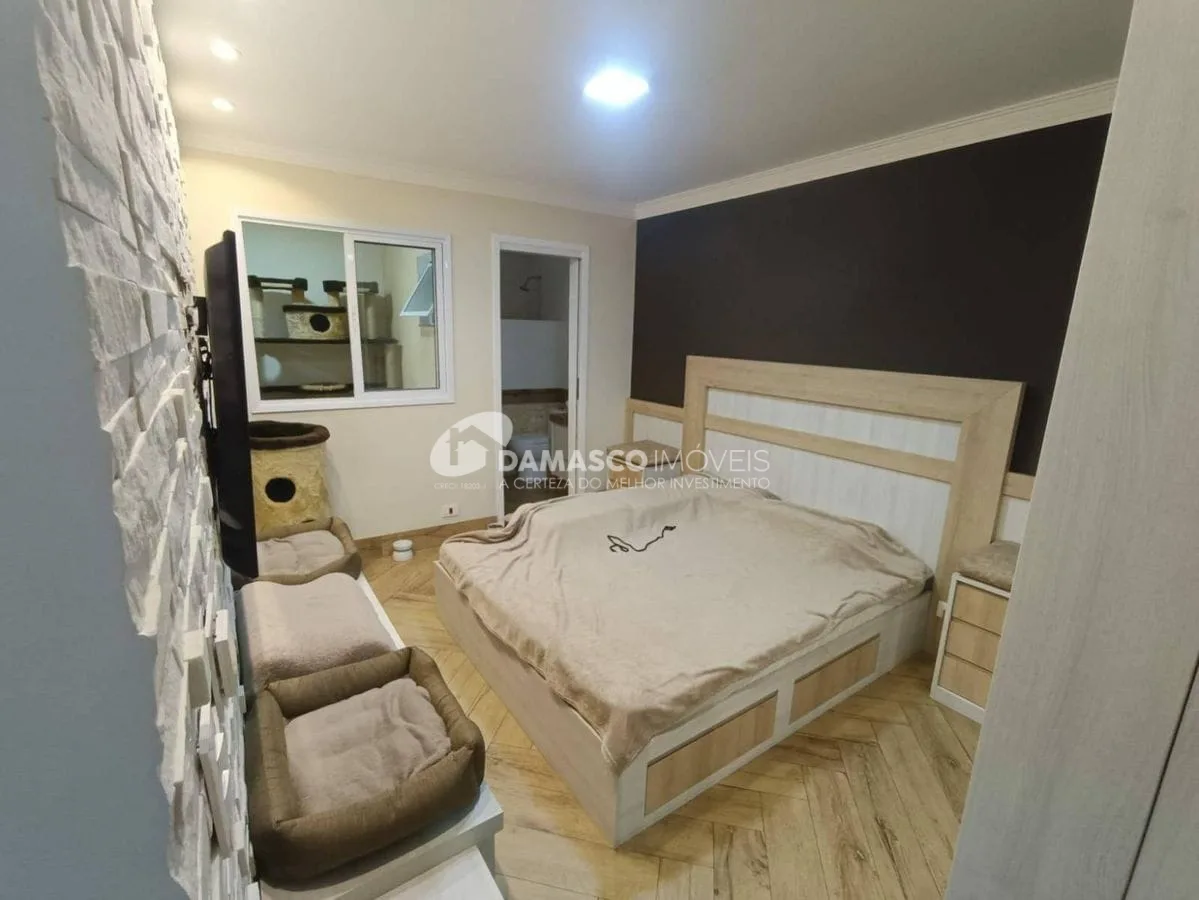 Sobrado à venda 2 Quartos, 2 Suites, 3 Vagas, Fundação, São Caetano do Sul - SP