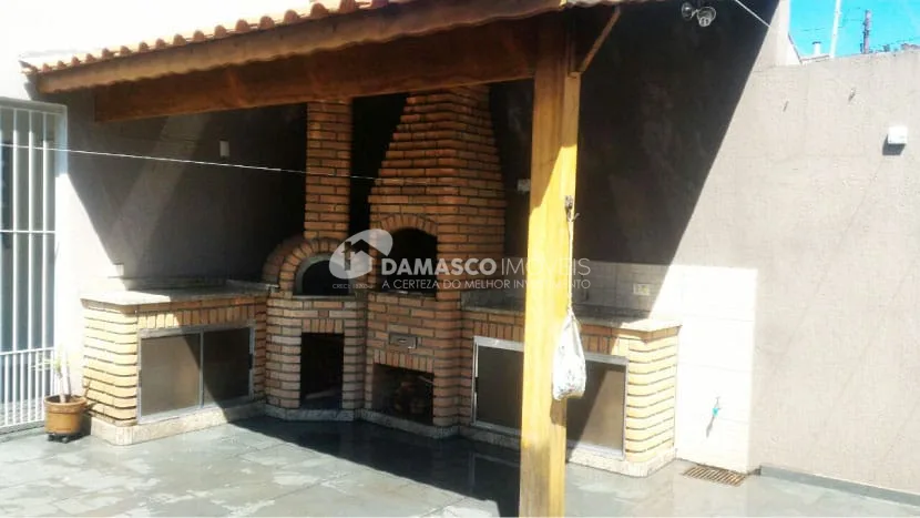 Sobrado à venda 3 Quartos, 1 Suite, 5 Vagas, 226M², Santa Maria, Santo André - SP