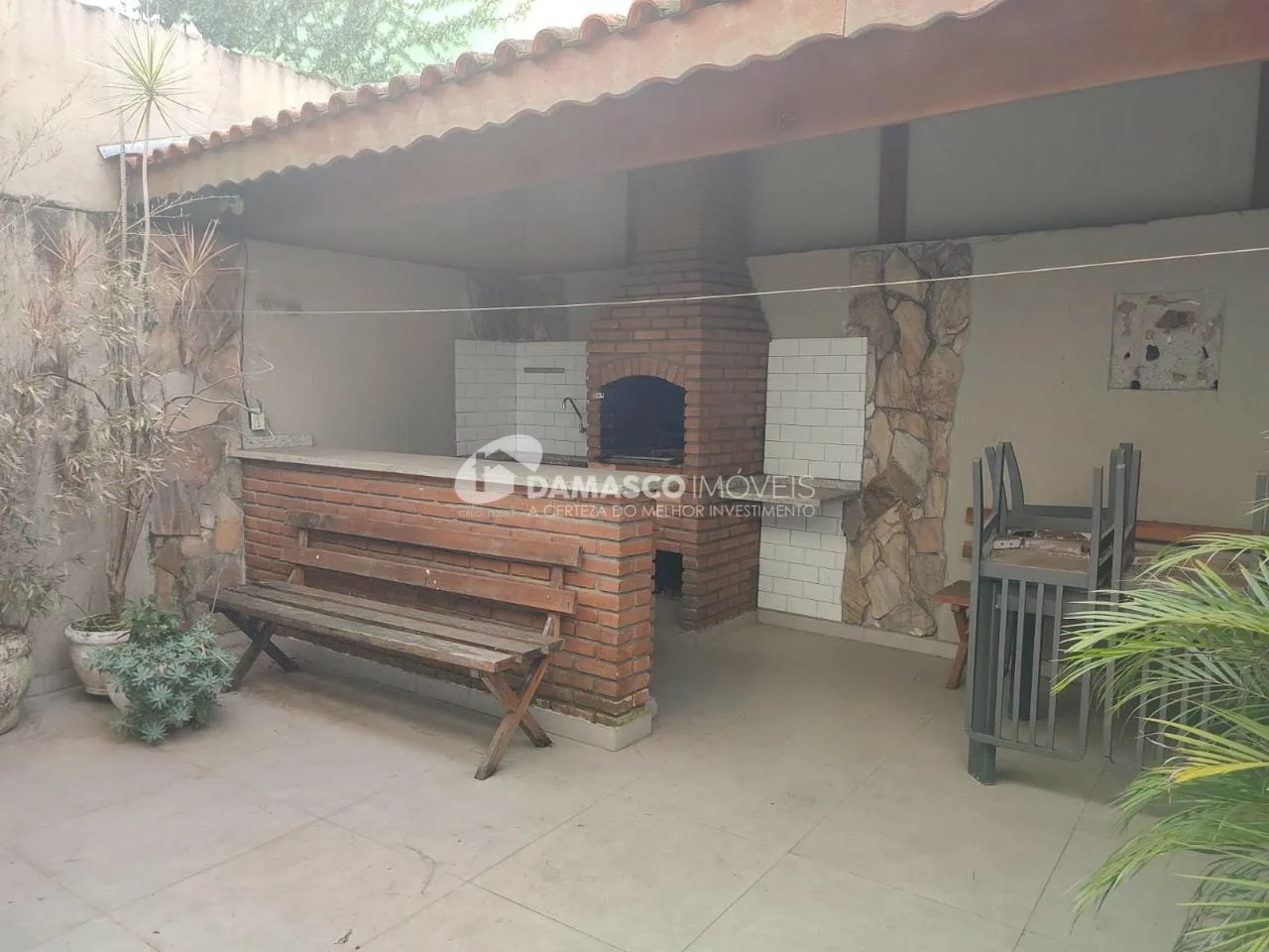 Sobrado à venda 5 Quartos, 4 Suites, 5 Vagas, 252M², Sítio da Figueira, São Paulo - SP