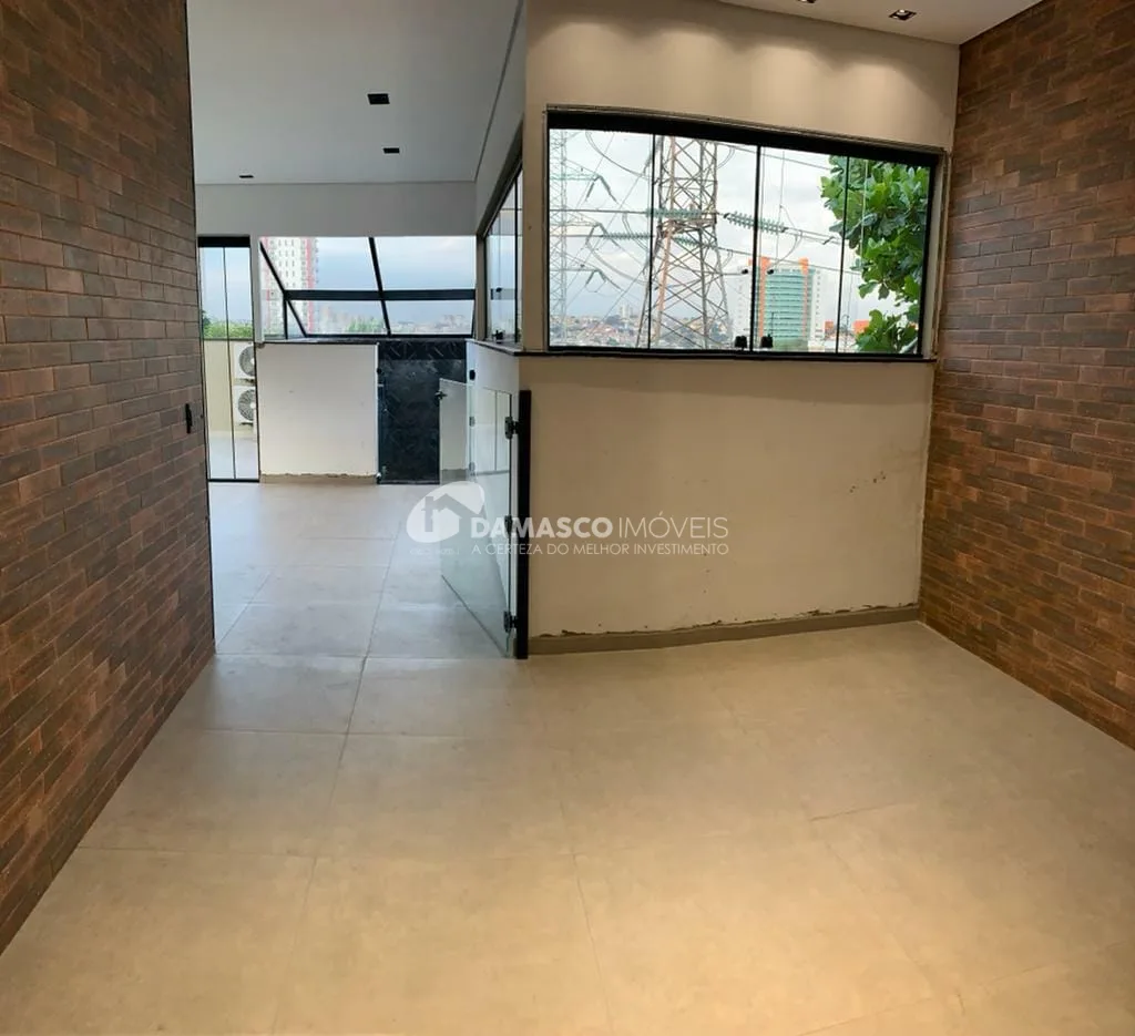Sobrado à venda 3 Quartos, 1 Suite, 2 Vagas, 120M², Barcelona, São Caetano do Sul - SP