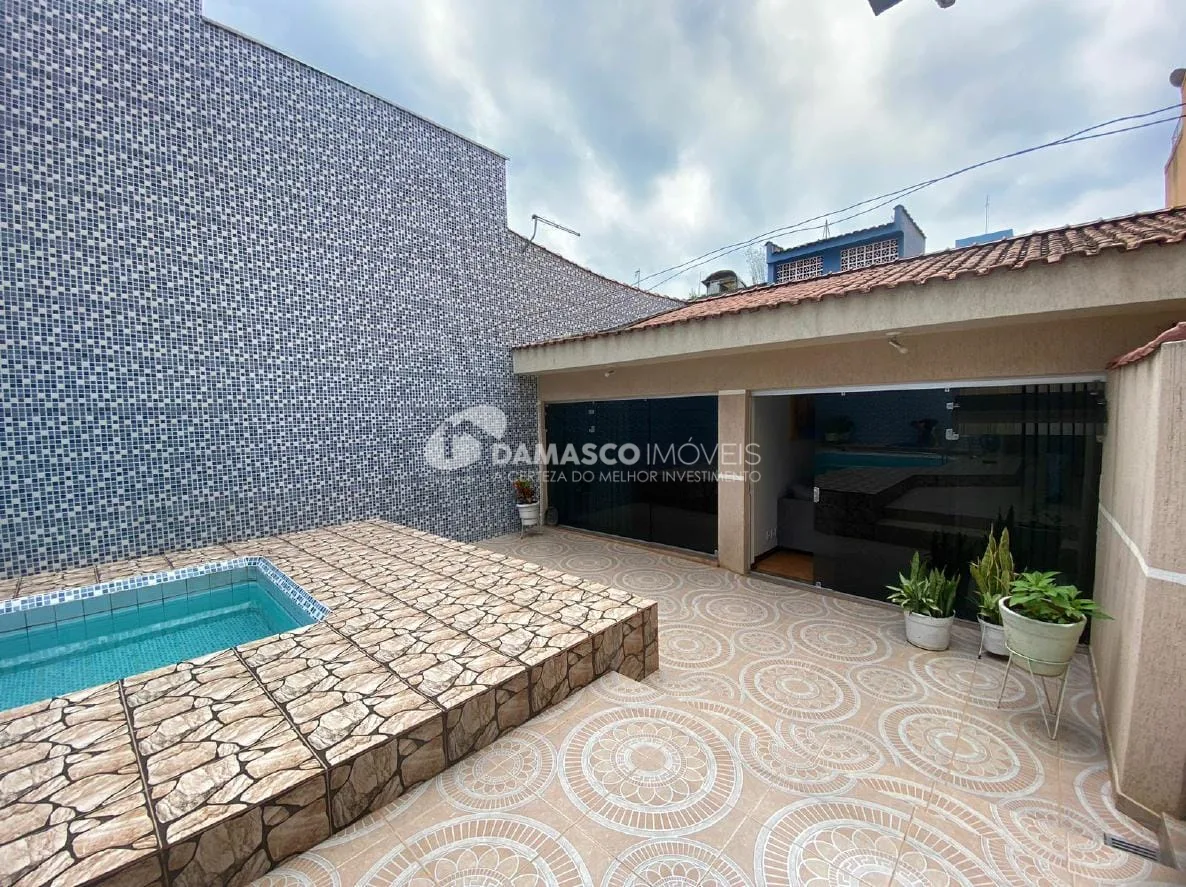 Sobrado à venda 3 Quartos, 3 Suites, 6 Vagas, 286M², Santa Maria, São Caetano do Sul - SP