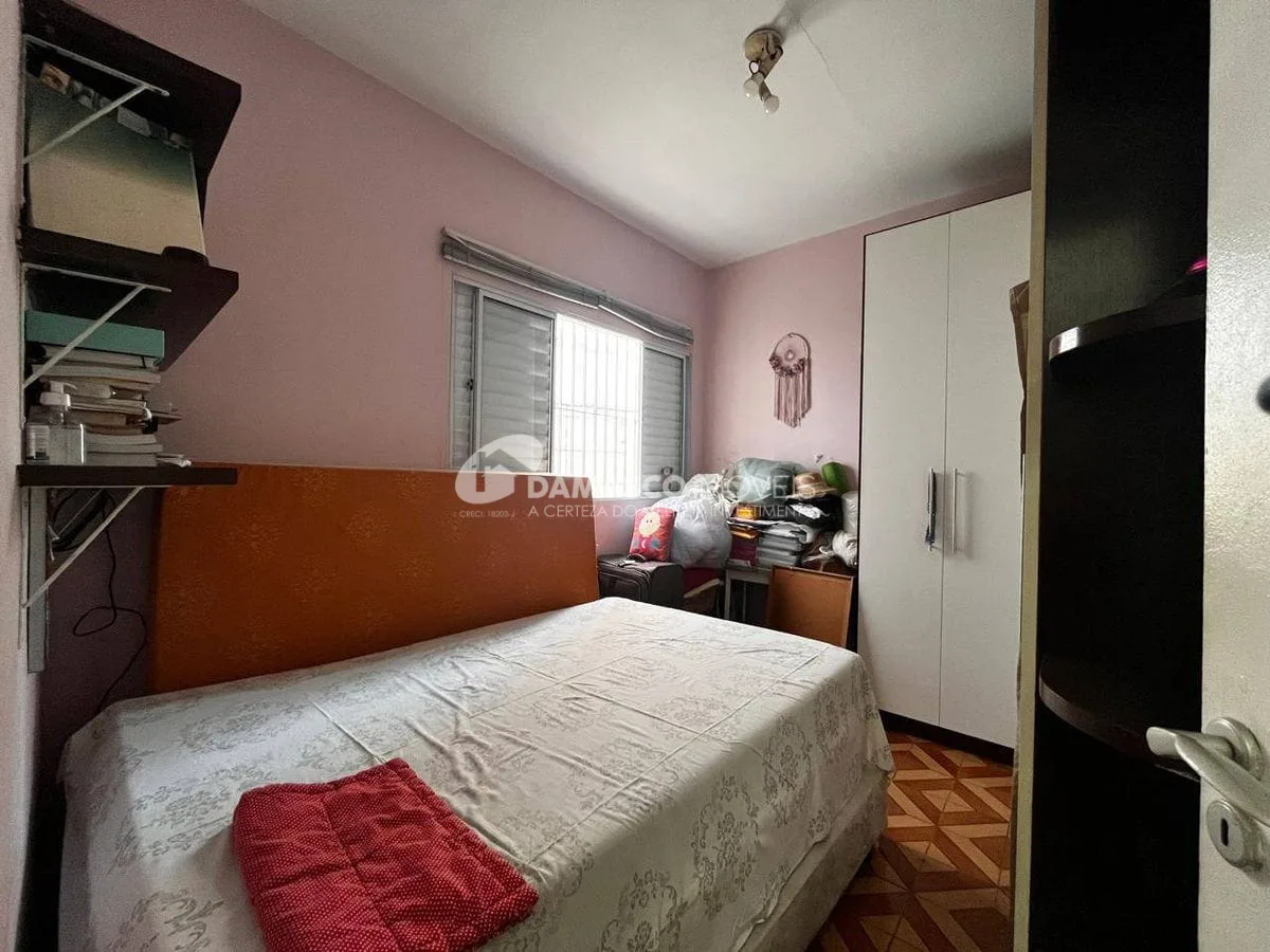 Casa térrea a venda com amplo quintal