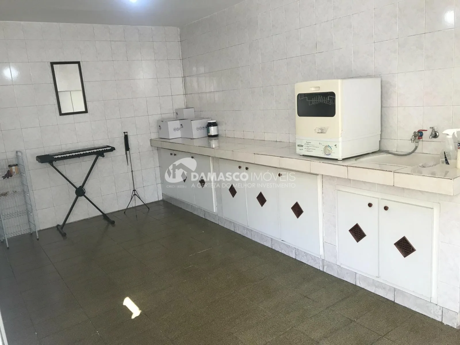 Sobrado à venda 4 Quartos, 1 Suite, 2 Vagas, 257M², Vila Palmares, Santo André - SP