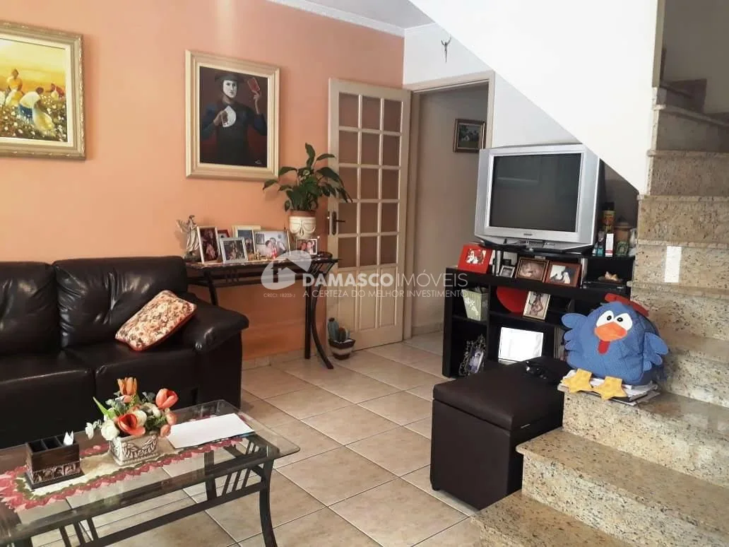 Sobrado à venda, 230mts A.U.,  3 Dorms, 1 Suite, 2 Vagas,  Olímpico, São Caetano do Sul - SP