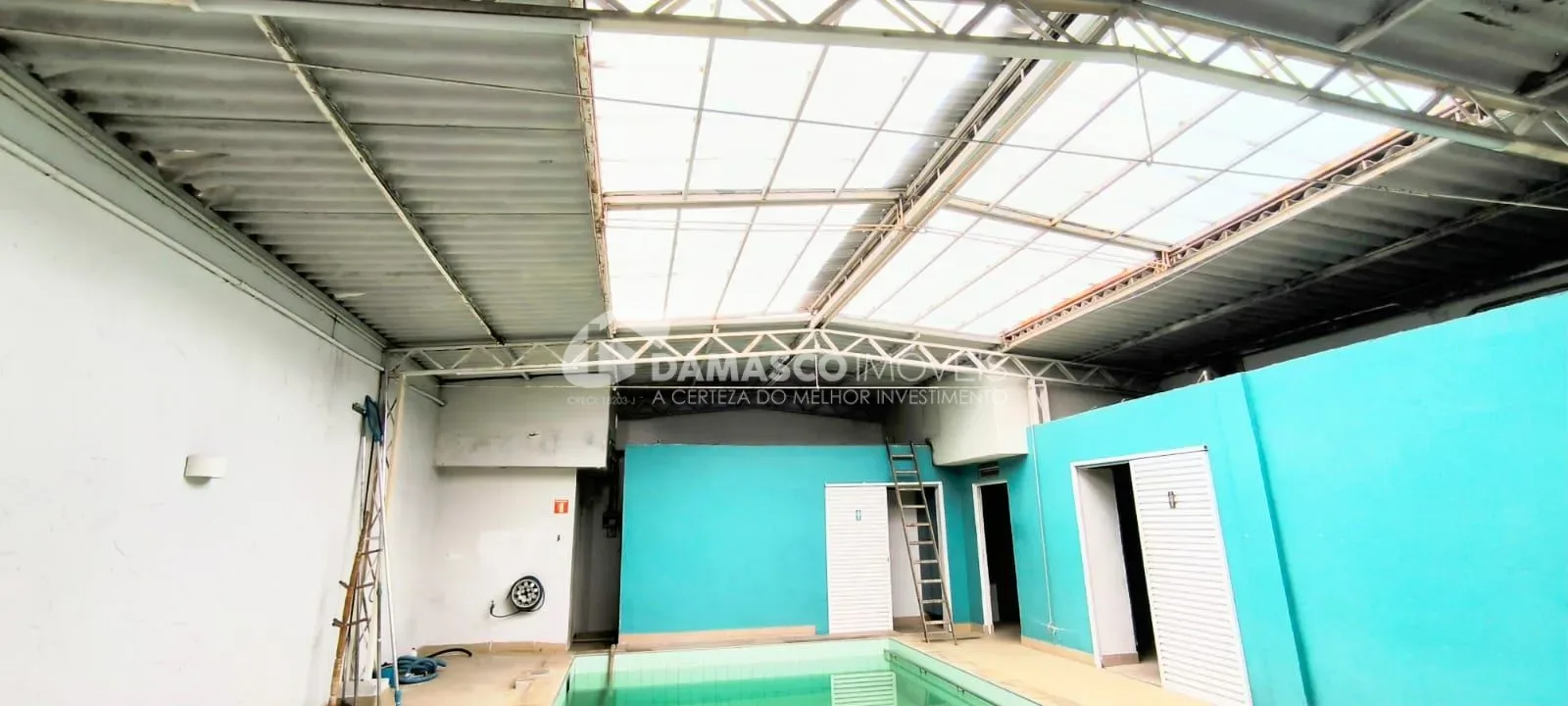 Sobrado Comercial à Venda no Santo Antônio, São Caetano do Sul | 473 m² | 3 Vagas