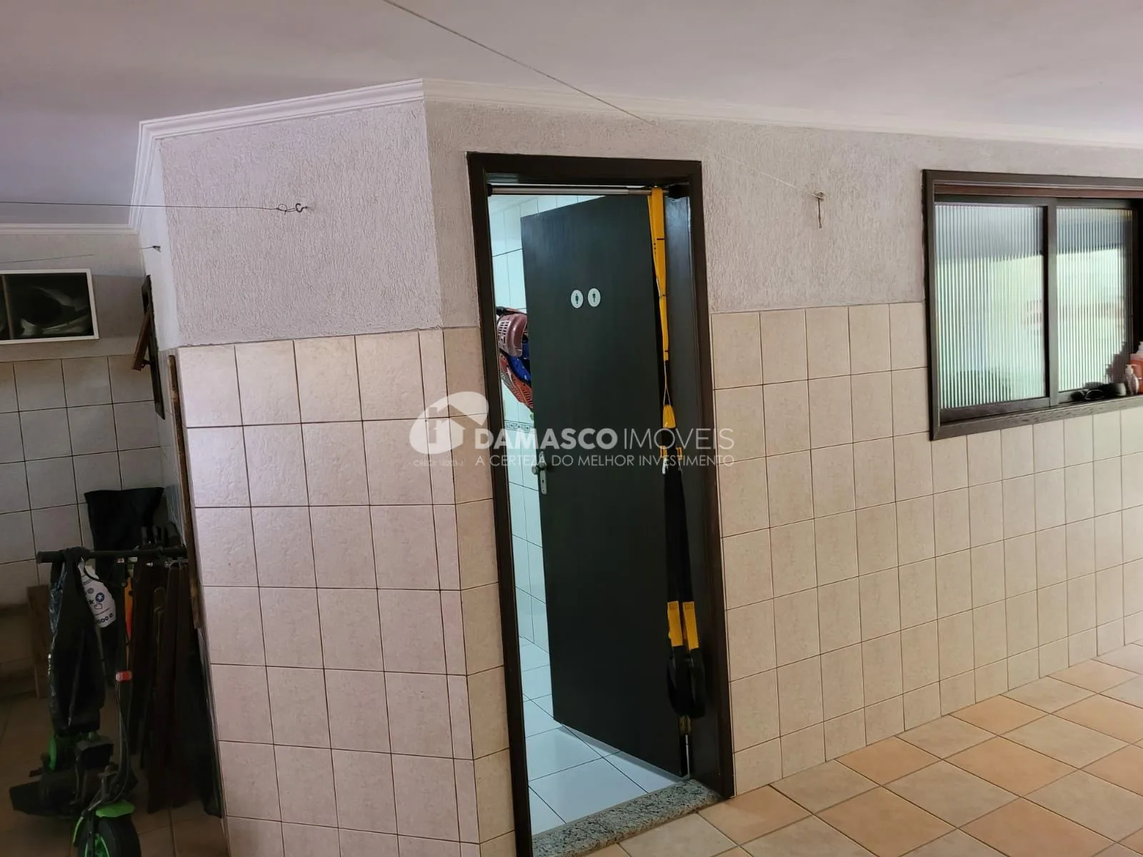 Sobrado à venda 3 Quartos, 1 Suite, 5 Vagas, 297M², Sítio da Figueira, São Paulo - SP