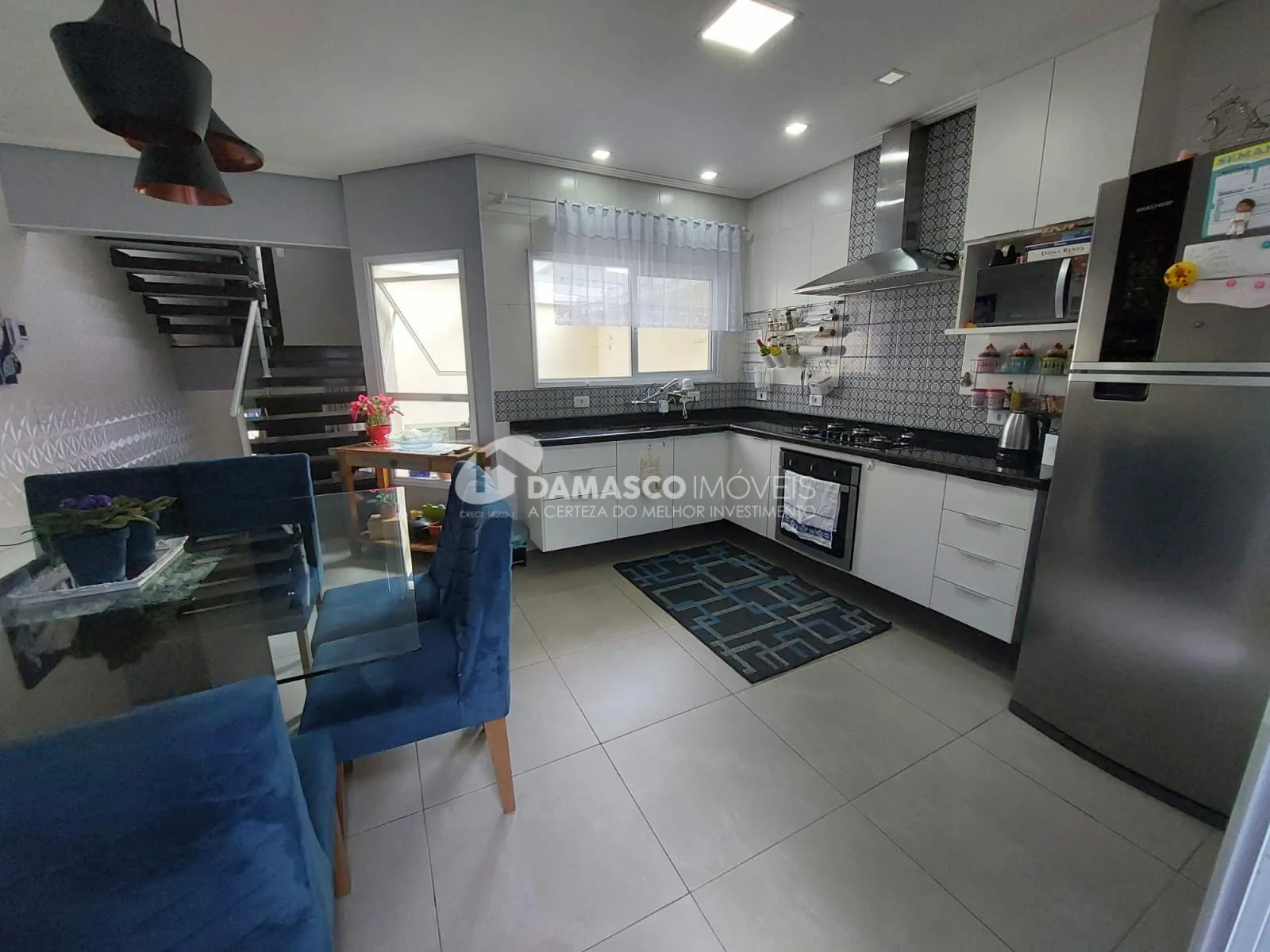Sobrado à venda 3 Quartos, 3 Suites, 4 Vagas, Nova Gerty, São Caetano do Sul - SP