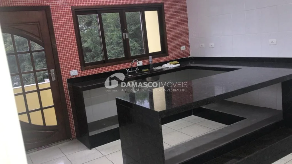 Sobrado para Locação, 4 Quartos, 3 Suítes, 6 Vagas, Cerâmica, São Caetano do Sul