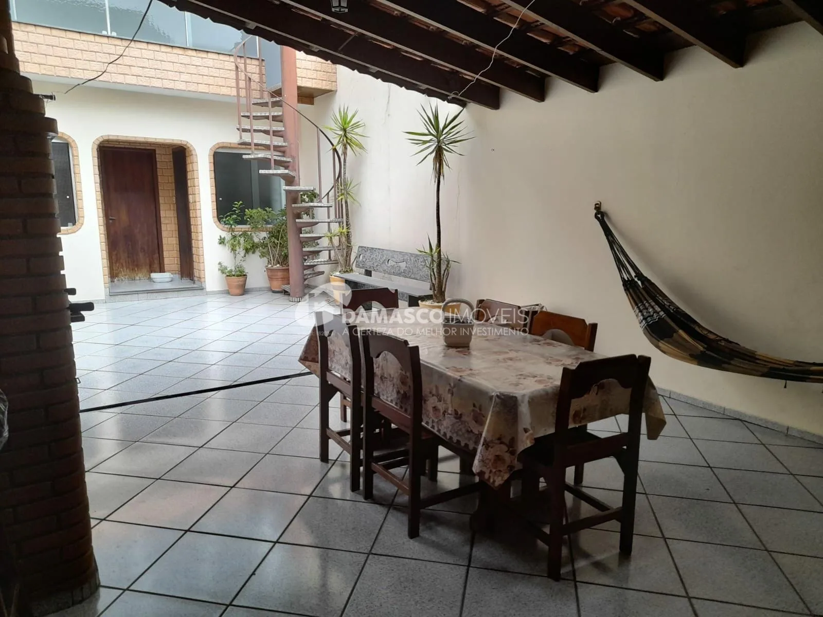 Sobrado à venda 3 Quartos, 1 Suite, 3 Vagas, 291M², Santa Maria, São Caetano do Sul - SP