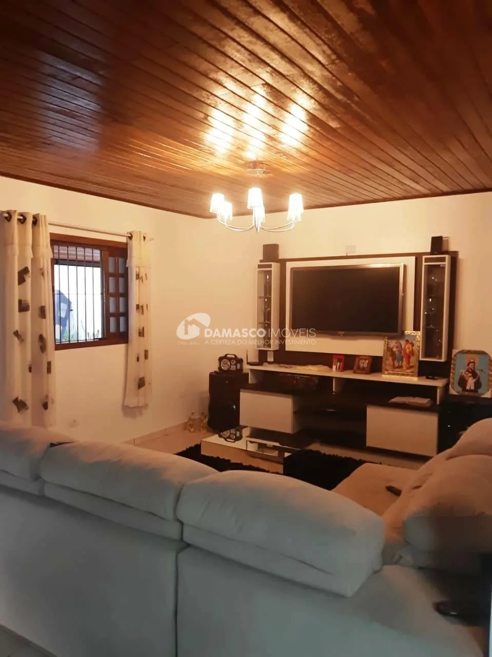 Chácara à venda 4 Quartos, 3 Suítes, 10 Vagas, Horto F Dois, Mairinque - SP