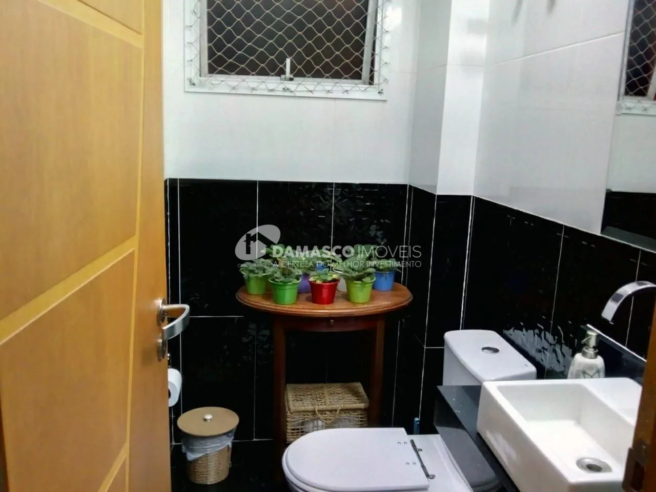 Sobrado à venda 3 Quartos, 3 Suites, 6 Vagas, 390M², Santa Maria, São Caetano do Sul - SP