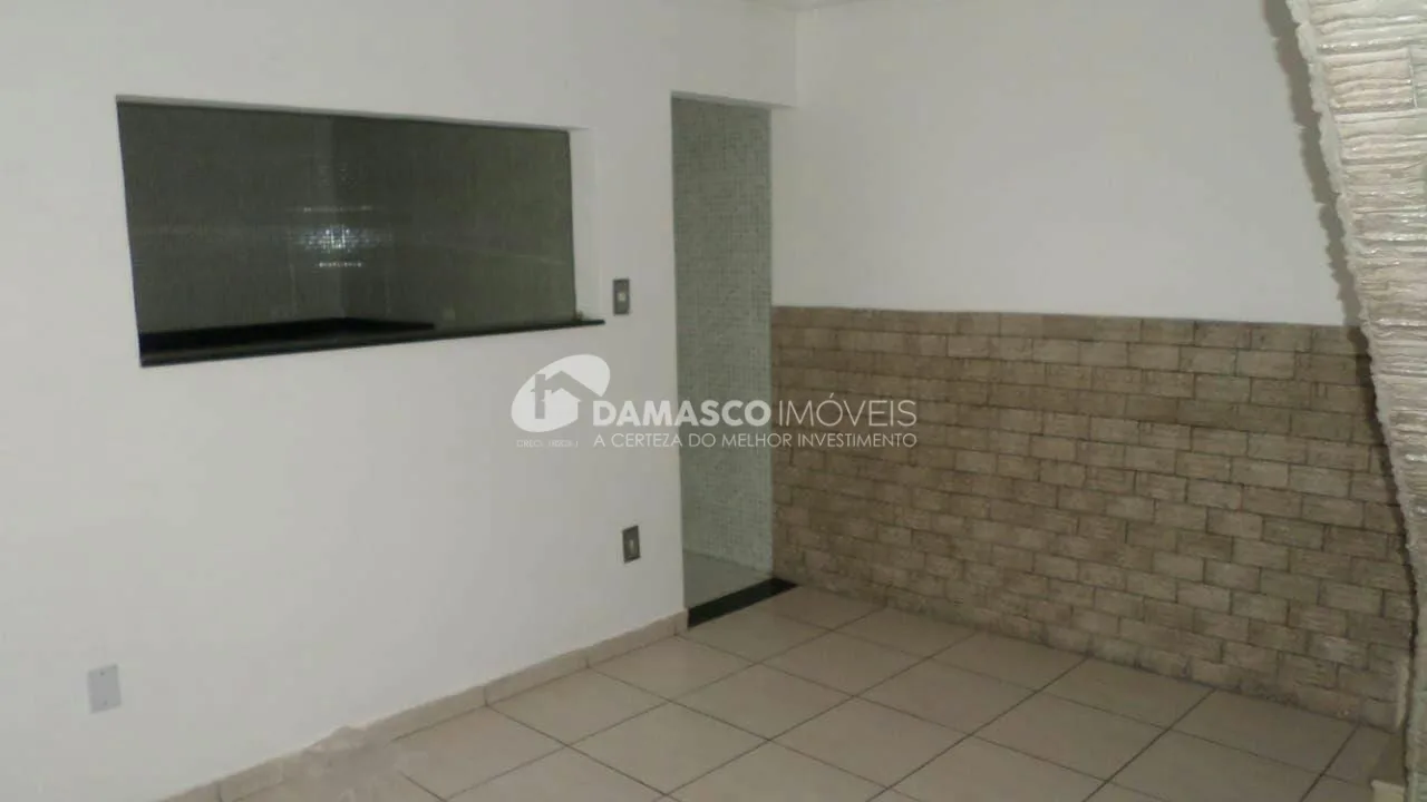 Sobrado à venda 3 Quartos, 2 Vagas, 215M², Jardim Guairaca, São Paulo - SP