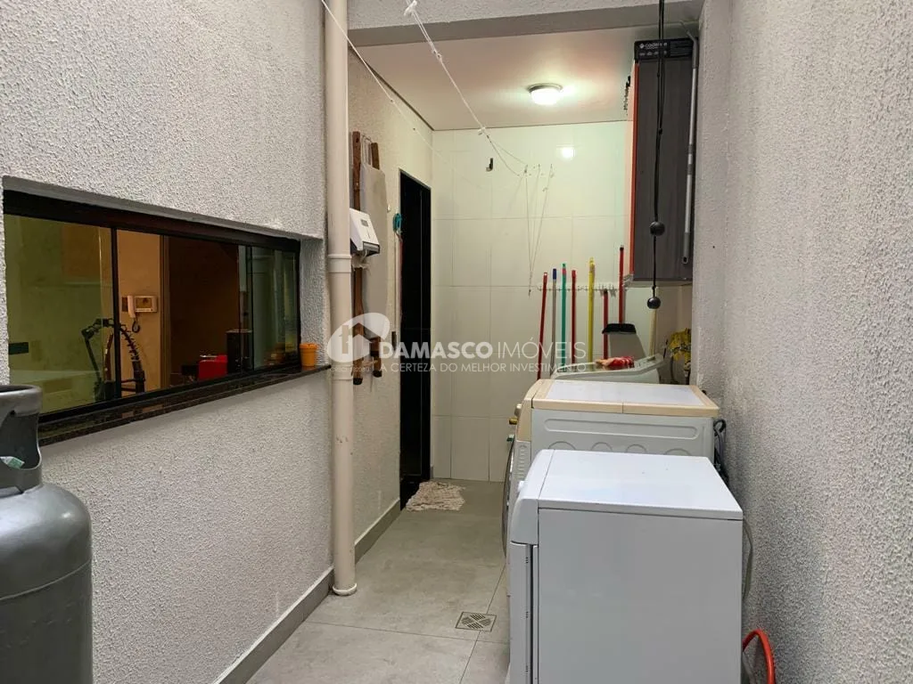 Sobrado à venda 3 Quartos, 1 Suite, 2 Vagas, 120M², Barcelona, São Caetano do Sul - SP