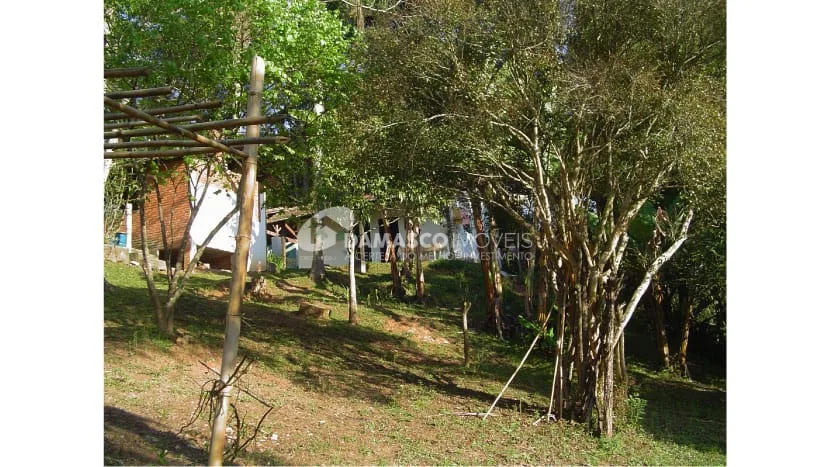 Chácara à venda 3 Quartos, 1 Suíte, 10 Vagas, Quarta Divisão, Ribeirão Pires - SP