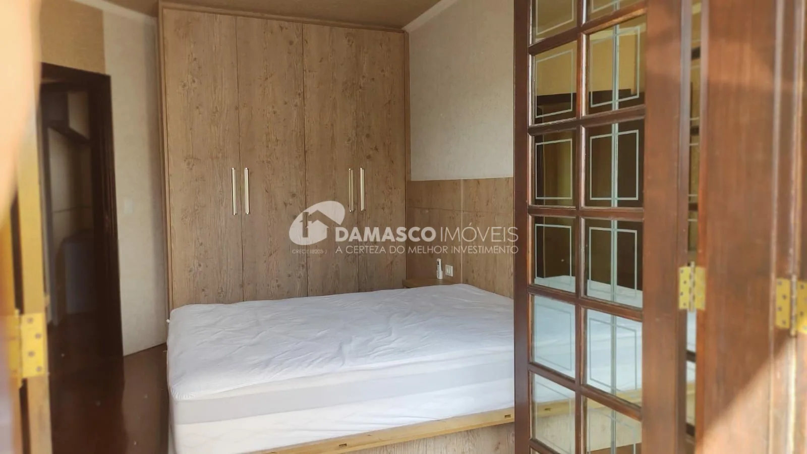 Sobrado à venda 3 Quartos, 1 Suite, 15 Vagas, 296M², Santa Maria, São Caetano do Sul - SP