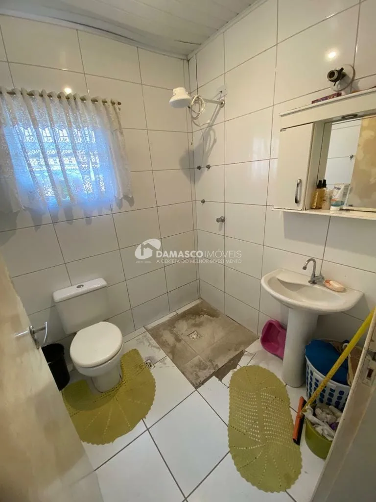 Casa à venda 2 Quartos, 2 Vagas, Vila Palmares, Santo André - SP