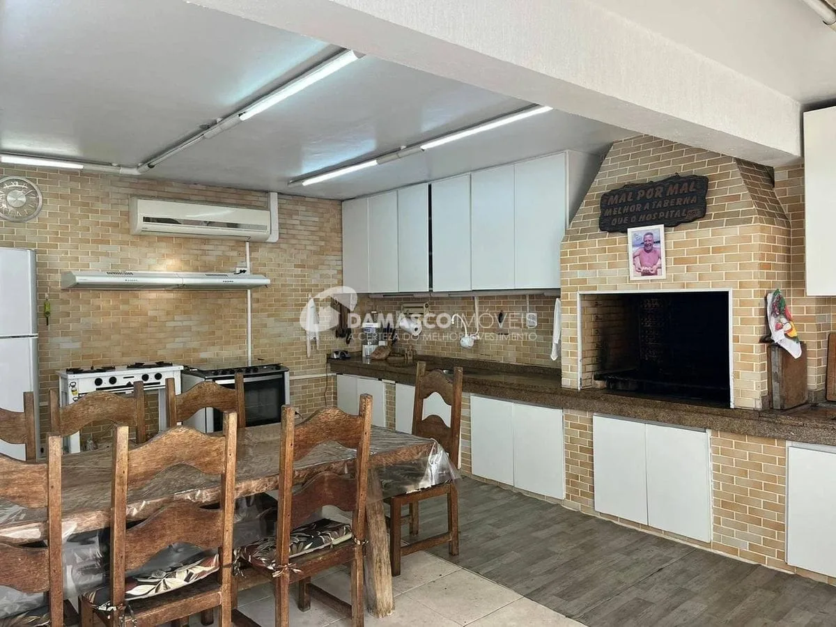 Sobrado à venda 3 Quartos, 3 Suites, 4 Vagas, 355M², Osvaldo Cruz, São Caetano do Sul - SP