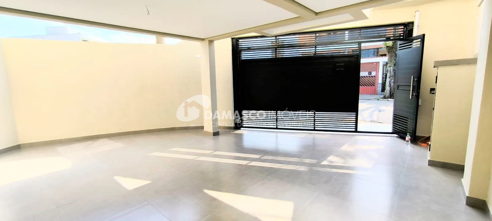 Sobrado, 3 suítes, 188m², Olímpico