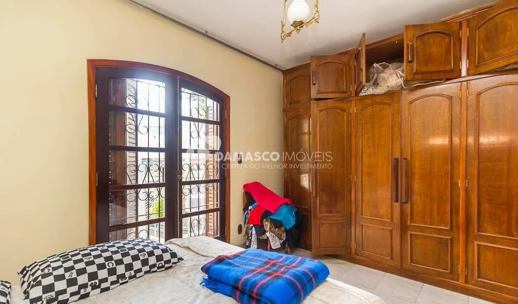Sobrado à venda 3 Quartos, 2 Suites, 2 Vagas, Rudge Ramos, São Bernardo do Campo - SP