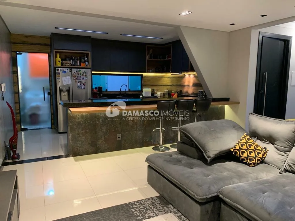 Sobrado à venda 3 Quartos, 1 Suite, 2 Vagas, 120M², Barcelona, São Caetano do Sul - SP