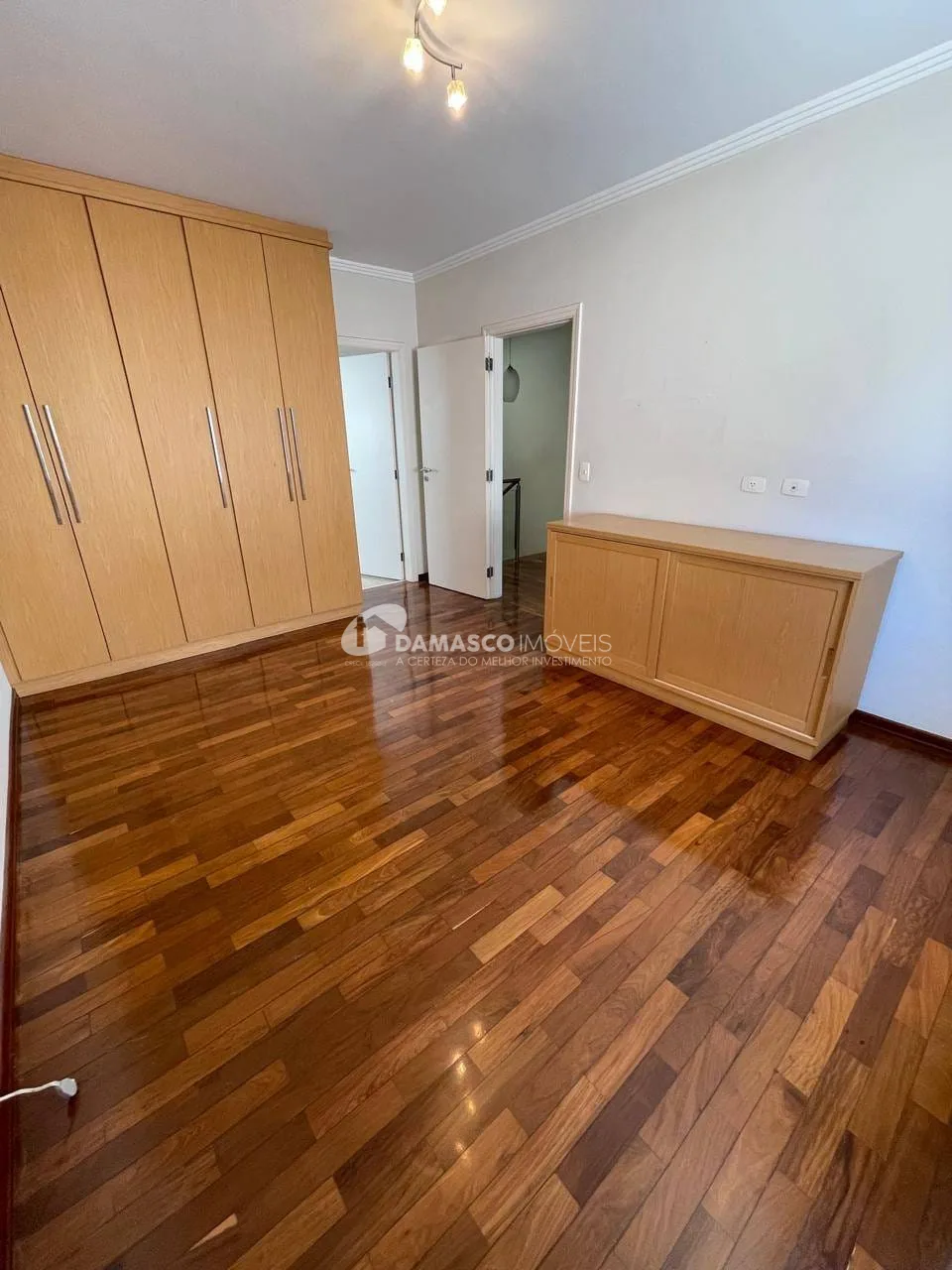 Sobrado à venda, Vila Regente Feijó, São Paulo, SP