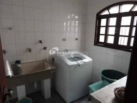 Sobrado à venda  3 Quartos, 2 Vagas, 246 m², Vila Palmares, Santo André - SP