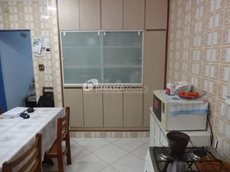 Sobrado à venda 2 Quartos, 2 Vagas, 125M², Vila Sacadura Cabral, Santo André - SP